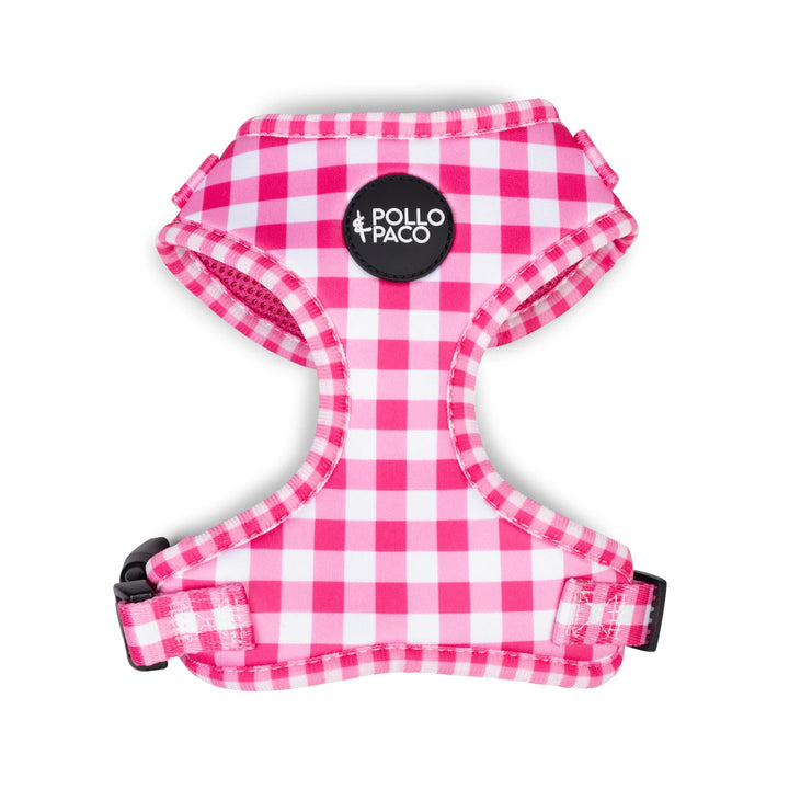 Arnés rosa de cuadros vichy para perro marca Pollo & Paco, diseño cómodo y ajustable, ideal para paseos diarios con estilo y seguridad
