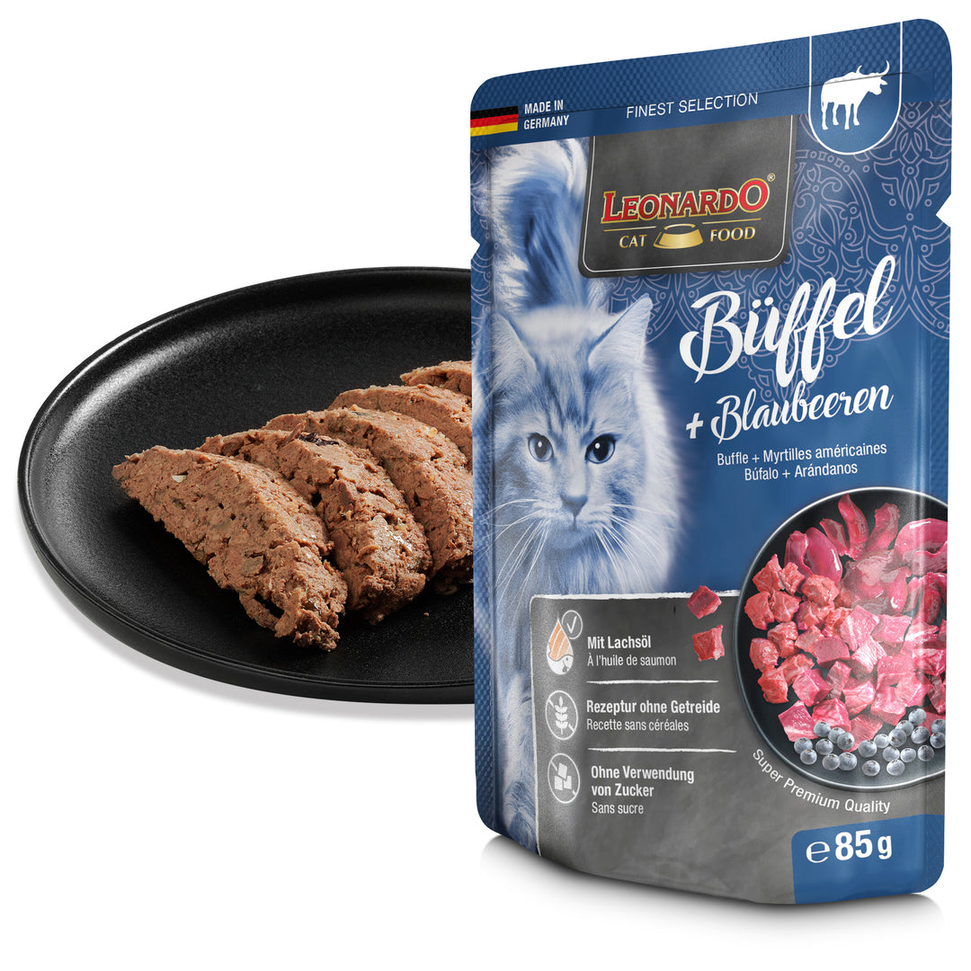 Ración servida de comida húmeda LEONARDO Búfalo con Arándanos para gatos adultos