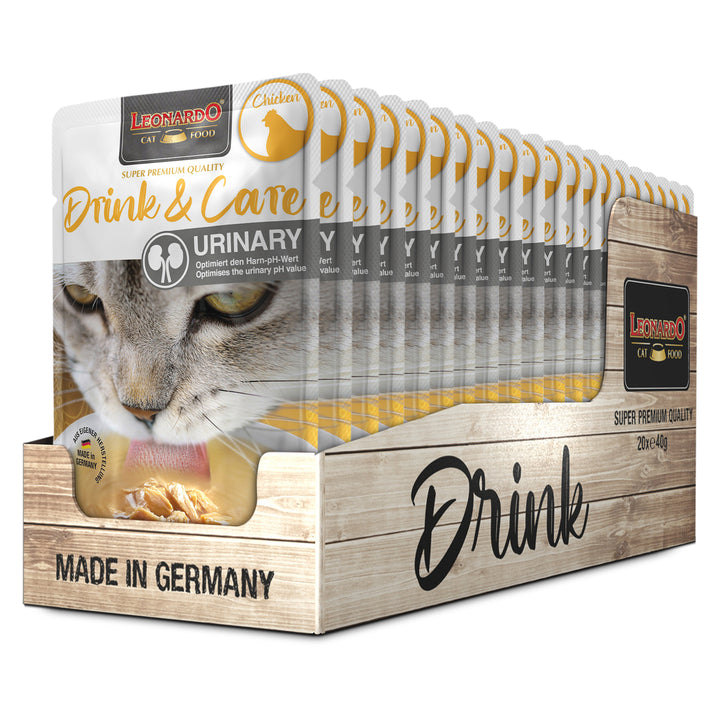 Expositor de Leonardo Drink & Care Urinary de pollo para gatos, sobres individuales de caldo funcional para la salud urinaria.